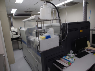 マルチコレクタ―型質量分析装置(MC-ICP-MS)