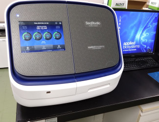 DNAシーケンサー