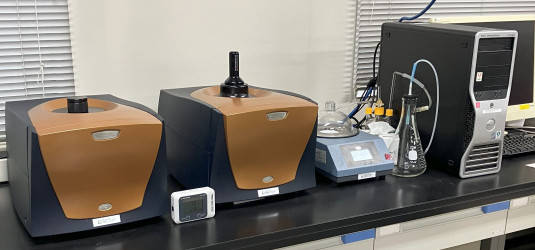 等温滴定型熱量計 & 示差走査型熱量計