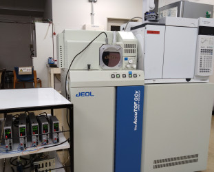 質量分析装置(IA)